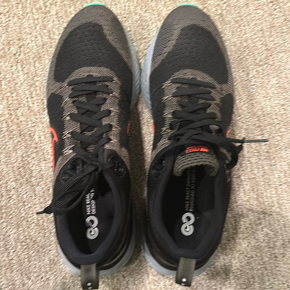 Men’s Nike React size 13